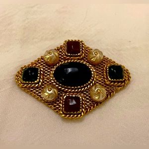 Chanel gripoix vintage brooch - worn